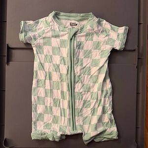 Dream big little co 3-6mo checkered shortie